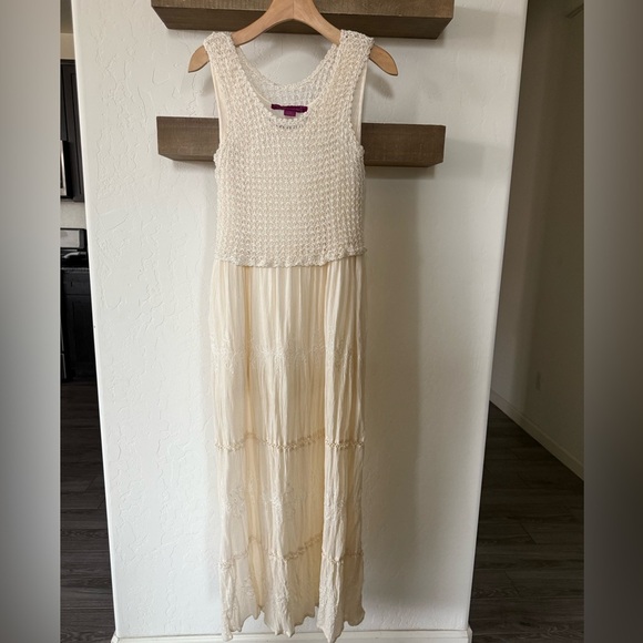 Mix Nouveau|Vintage 90’s tiered ruffle white Maxi dress with crotchet & florals• - Picture 1 of 13